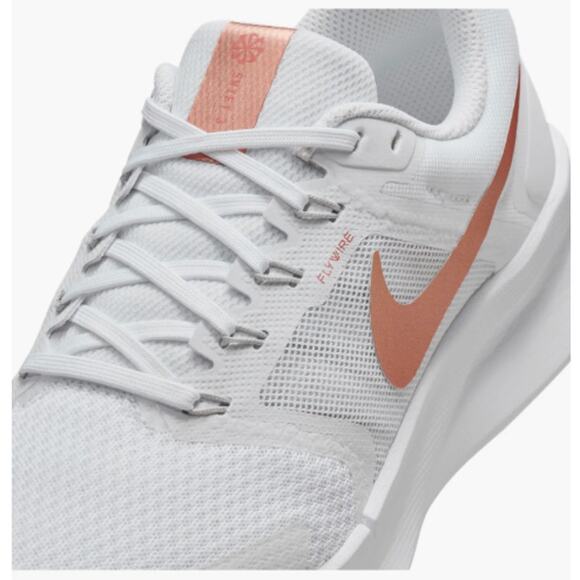 Nike Run Swift 3 Running Shoes – Women’s Size 9, White/Red/Bronze (New) - Picture 6 of 6
